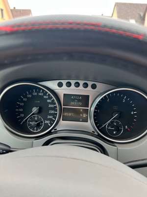Mercedes-Benz ML 320 cdi Offroad Pro auto 4Matic Bild 5