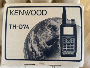  kenwood th-d74e dstar fm hf kommplett im originalkarton mit tischlader Bild 1