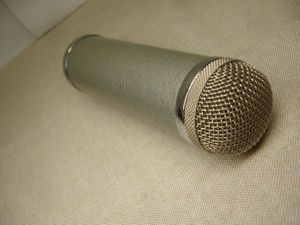  Neumann Gefell Flaschenmikrofon CMV 551 im Etui mit orig Anschlußleitung, selten Bild 4