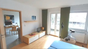 Schöne 2-Raum-Wohnung, voll möbl. EBK, Balkon, Internet, ÖVPN Bild 1