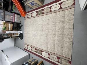 Handgewebter Markenteppich von Paulig mit den Maßen 242cm auf 221cm  Bild 1