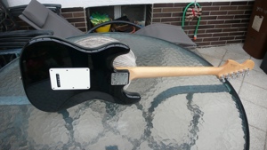Fender Squier Stratocaster mit USA PICKUPS Bild 2