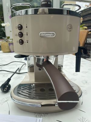 DeLonghi Espresso und Cappucinomaschine Bild 7