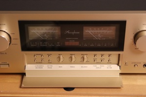 2013 Accuphase E-560 high-end amplifier Bild 2