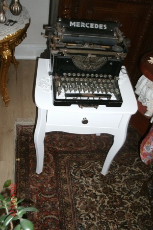 Mercedes Schreibmaschine Antik Bild 1