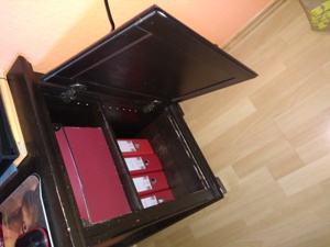 Zu verschenken: Schreibtisch Ikea schwarzbraun Holz  Bild 3