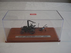 Altes Schuco Fendt "Erstes Dieselross 1930 Miniaturmodell 1:43 neuwerig unbespielt OVP