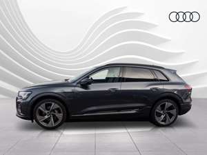 Audi Q8 e-tron S line 55 e-tron quattro 300 kW Bild 3