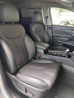 Hyundai SANTA FE 2.2 CRDi 4WD Automatik Premium Navi HUD AHK Bild 4