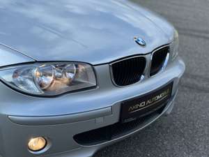 BMW 120 E87 120i *AUTOMATIK*Sitzheizung*Klima*4xTürer Bild 3