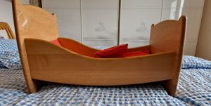Puppenbett aus Vollholz