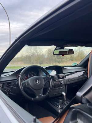 BMW 320 BMW 320D / Apple CarPlay / Rückfahrkamera Bild 5