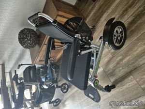 Elektronischer Rollstuhl Bild 3