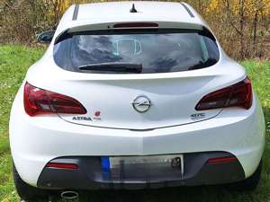 Opel Astra GTC 1.4 Turbo ecoFLEX Start/Stop Bild 2