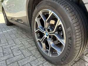 BMW X2 sDrive18i DAB LED Navi Tempomat Klimaaut. Bild 4
