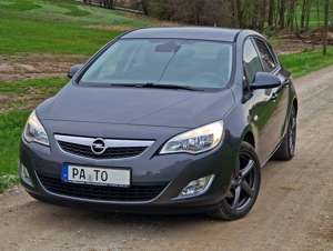 Opel Astra Astra J 1.4 Turbo, *Motor neu*, AHK, 8f bereift Bild 4