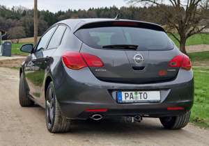 Opel Astra Astra J 1.4 Turbo, *Motor neu*, AHK, 8f bereift Bild 2