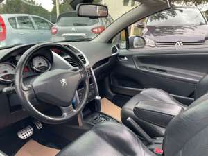 Peugeot 207 CC Cabrio-Coupe Platinum Sitzh. Klimaaut. Bild 5
