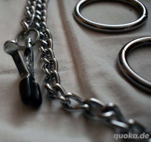 BDSM Spielzeug Nippelklemmen, Kette und Penissringe - Metall Bild 6