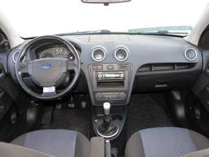 Ford Fusion 1.6 Elegance Klimaautom. CD AHK Bild 4