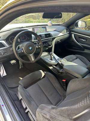 BMW 430 430i Coupe Aut. M Sport Bild 5