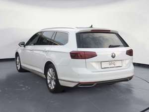 Volkswagen Passat Variant 1.5TSI OPF Elegance IQLight Digit Bild 4