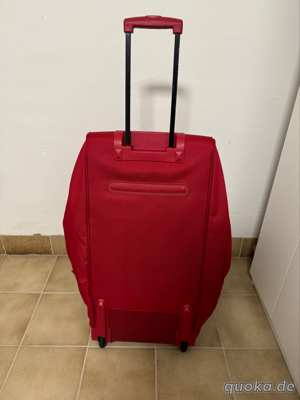 Rote Reisetasche mit Rollen Bild 3