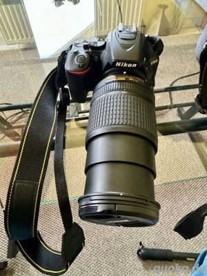  Nikon D5600 Digital SLR im DX Format mit AF-P DX 18-140 und Nikon DX 10-20 Bild 1
