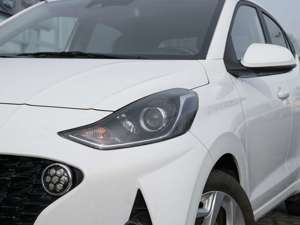 Hyundai i10 EDITION 30 1.0 Pano SHZ SpurH DynLicht Bild 4