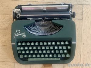  Rarität! Alte historische Reise- Schreibmaschine Princess "Lilliput" im Koffer Bild 8