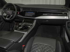 Audi Q8 55 TFSIe Q S LINE S-SITZE MASSAGE TEC-SEL Bild 5