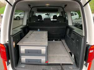 Volkswagen Caddy PKW Maxi Comfortline 5 Sitzer  Kamera  AHK Bild 5