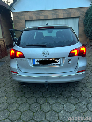 Opel Astra J Bild 7