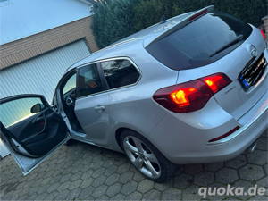 Opel Astra J Bild 4