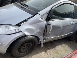 Mercedes A-180 CDI Unfall Beschädigt  Bild 4
