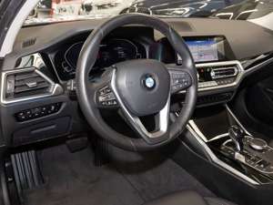 BMW 330 e xDrive A Sport Line DAB LED Klimaaut. Shz Bild 5