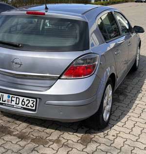 Opel Astra H CC 1.4 5T Bild 4