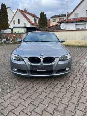 BMW 320 320i Bild 3