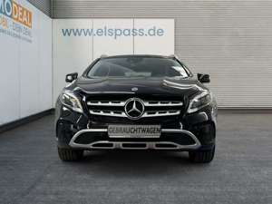 Mercedes-Benz GLA 180 Urban NAV LED SHZ TEMPOMAT ALU PDC vo+hi BLUETOOTH Bild 3