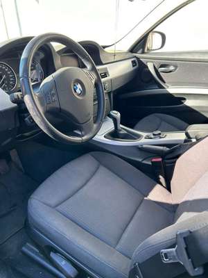 BMW 318 318i Touring Bild 5