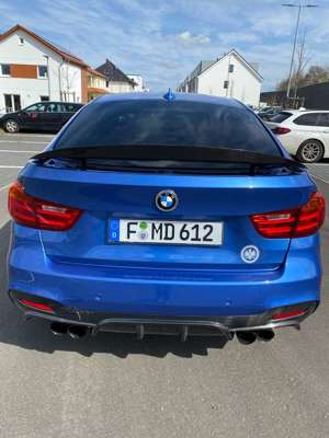 BMW 320 i, xDrive GT M-Sport/Aut/Pano/Carbon/8-Fach-Reifen Bild 4