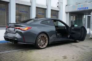 BMW M4 Competition Coupe 50 Jahre Edition 1 of 700 Bild 3