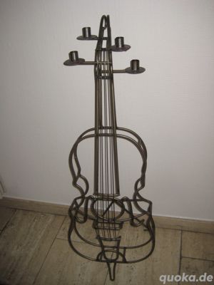 Kerzenständer in Cello-Form Bild 1