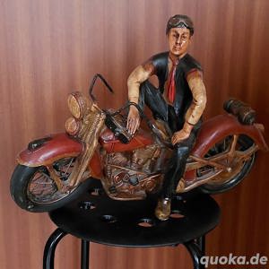 Holzfigur (Motorradfahrer) zu verkaufen 