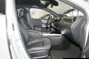 Mercedes-Benz GLA 200 GLA 200 Progressive 7G/360°/Multibeam/Neues Mod Bild 5