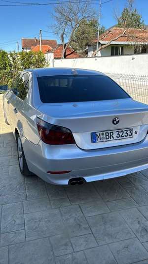 BMW 520 520i Bild 2