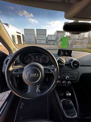 Audi A1 1.6 TDI Sportback-Facelift Bild 5