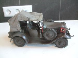  Hausser   Elastolin Wehrmacht Kübelwagen mit Verdeck, Federwerk und Licht ist ok Bild 1