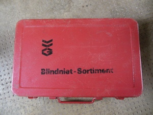 Blindniet-Sortiment mit Lochzange Bild 2