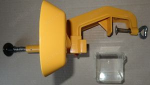 DP GALSS Entsteiner Kirchkernentferner Handmaschine Tischgerät wenig benutzt sehr gut erhalten